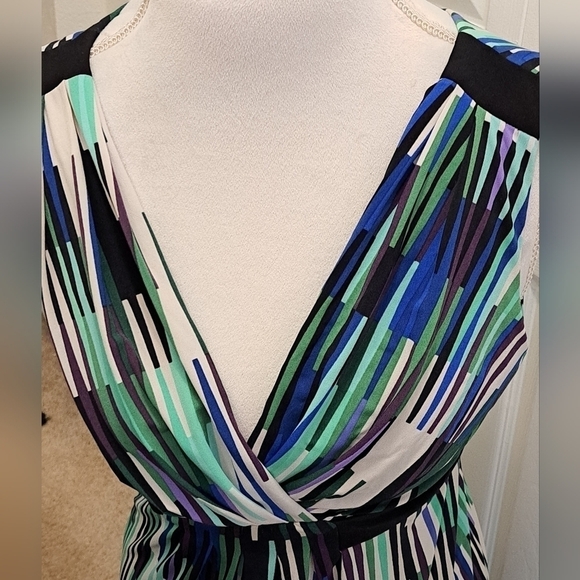 Maggy London V-Neck Maxi Dress Size 10 - Picture 2 of 8